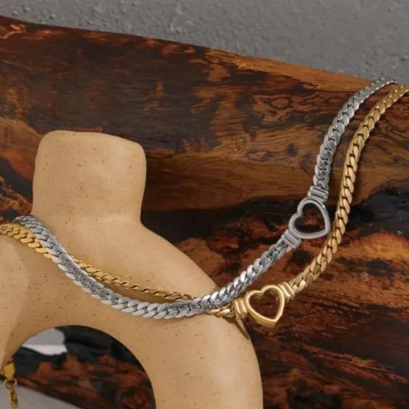 Chunky Heart Necklace - Picture 2 of 2